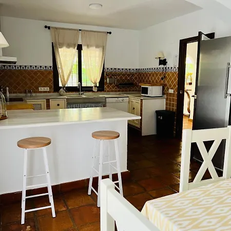 Aljaral, Espectacular,piscina,chimenea, Climatizacion, Wifi * Cordoba